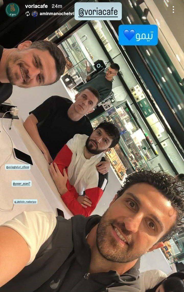 عکس از ماشاریپوف آسانی منوچهری و وریا غفوری در کافه وریا