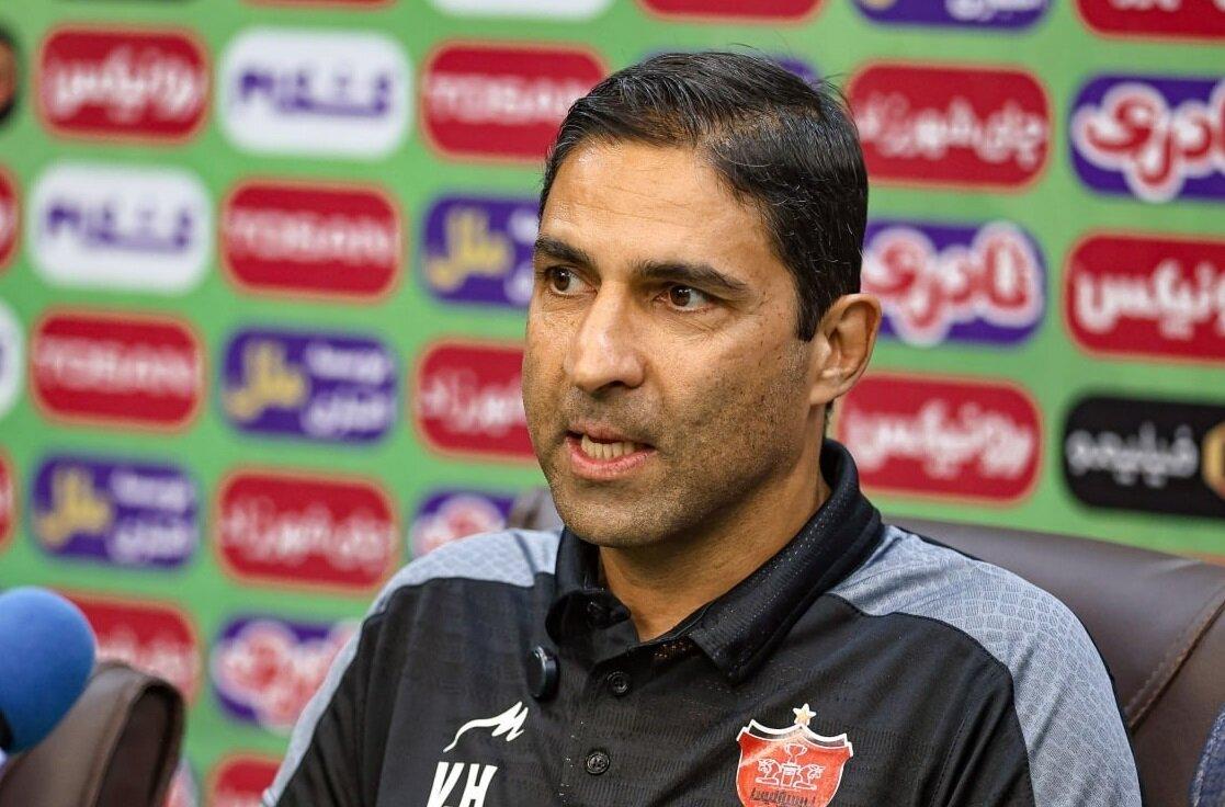 خط دفاعی پرسپولیس مثل «پنیر هلندی» است؛ توصیه به هاشمیان برای استعفا