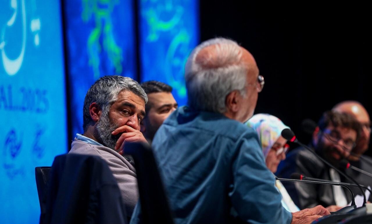 پژمان جمشیدی: تا زندهام، خاک ایران را با هیچجای دنیا عوض نمیکنم؛ مرگ من روزیست که جلوی شما شرمنده باشم