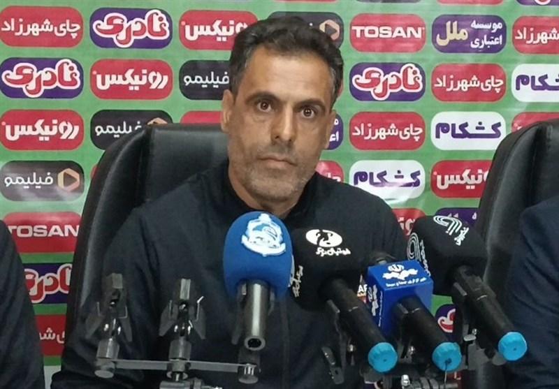 مربی شمس آذر: با ملوان و مردم انزلی مشکلی نداریم؛ داوری بازی امروز مشکل داشت