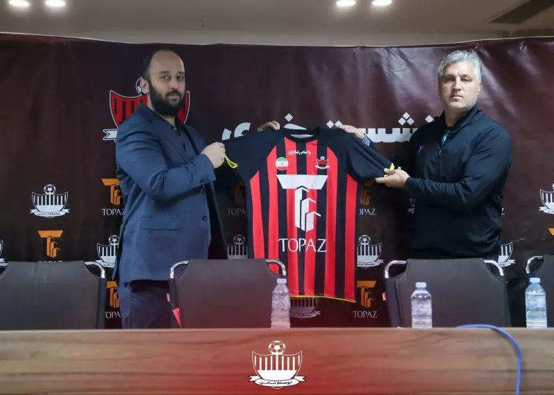 عکس از رونمایی از لباس اول تیم ابومسلم