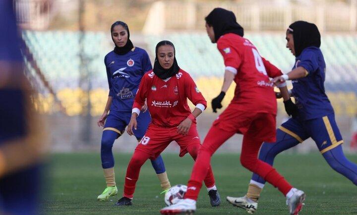 پرچم استقلال در زمین پرسپولیس؛ وقتی احساس بر حرفه‌ای‌گری غلبه می‌کند