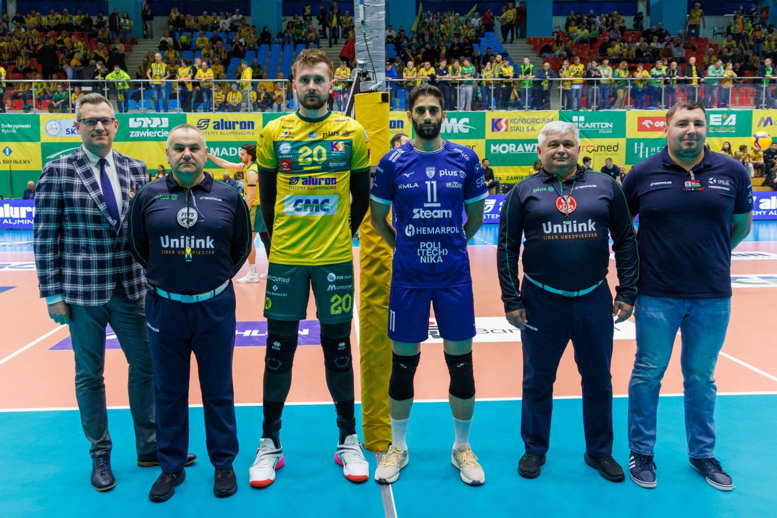 میلاد عبادی پور در کنار ماتئوش بینیک