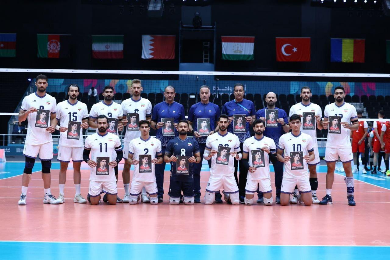 عکس تیمی از بازیکنان تیم ملی والیبال و یادی از صابر کاطمی