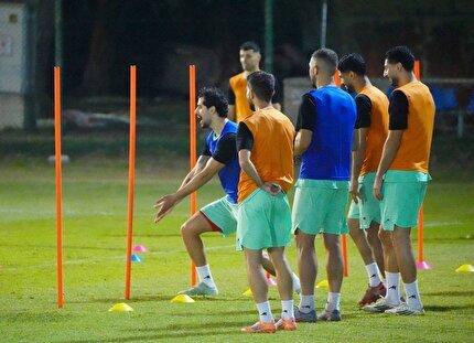 تمرین آخر تیم ملی فوتبال ایران، از تقدیر طارمی تا مرور تاکتیکها