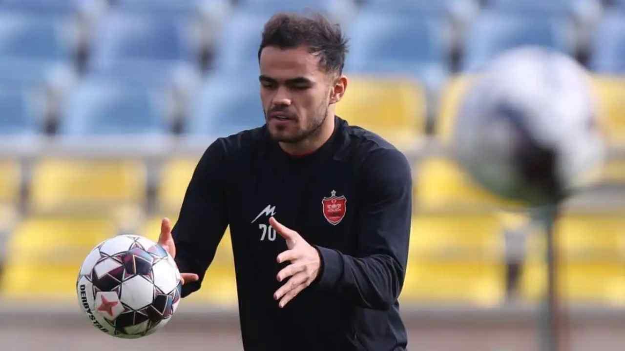 4 پیشنهاد وسوسه کننده برای اورونوف؛ کار پرسپولیس سخت شد