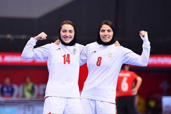 کارشناس فوتسال: انتظار از بانوان بالاست؛ بی برنامگی در تیم مشهود است