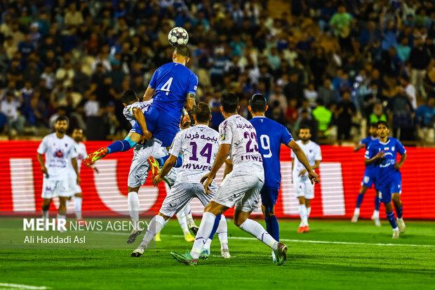 خرمگاه: تمرکز استقلال روی جام حذفی باشد؛ اشتباه مدیران کم تعداد نبود