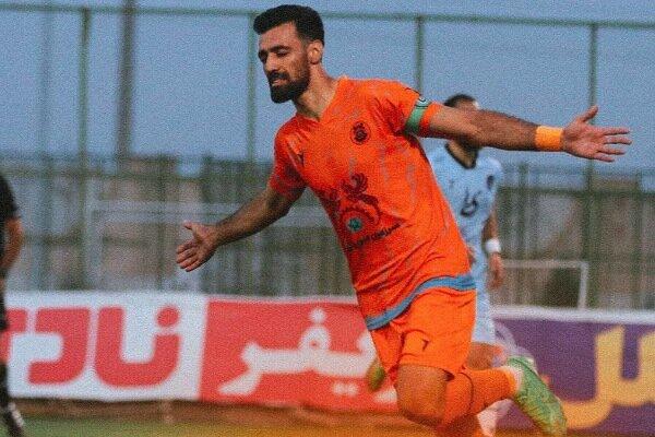 مس شهربابک چراغ اول را روشن کرد؛ یک دیدار برگزار نشد