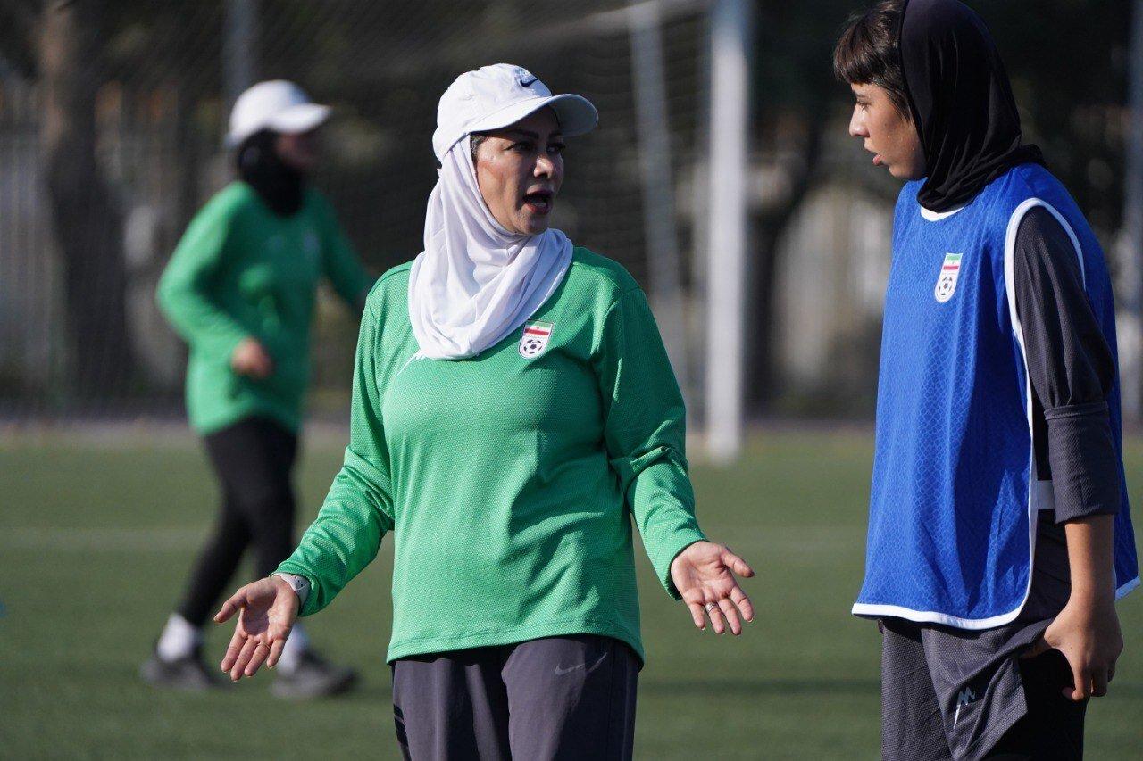 دختران ایران چشم انتظار نگاه مثبت فدراسیون/ تجربه‌های تلخ تکرار نشود!