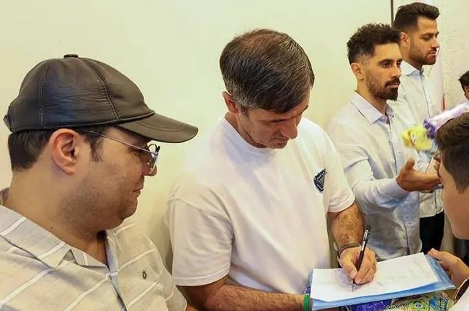 سورپرایز بیماران حضور کریم باقری، محمد ربیعی و چند تن از بازیکنان پرسپولیس
