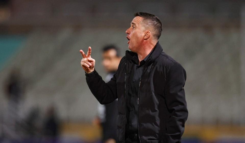 اوسمار ویرا سرمربی پرسپولیس تهران در بازی با خیبر خرم آباد