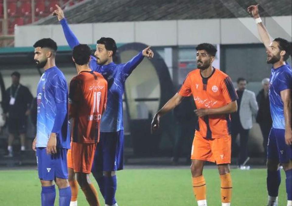 بازی داماش گیلان و مس کرمان