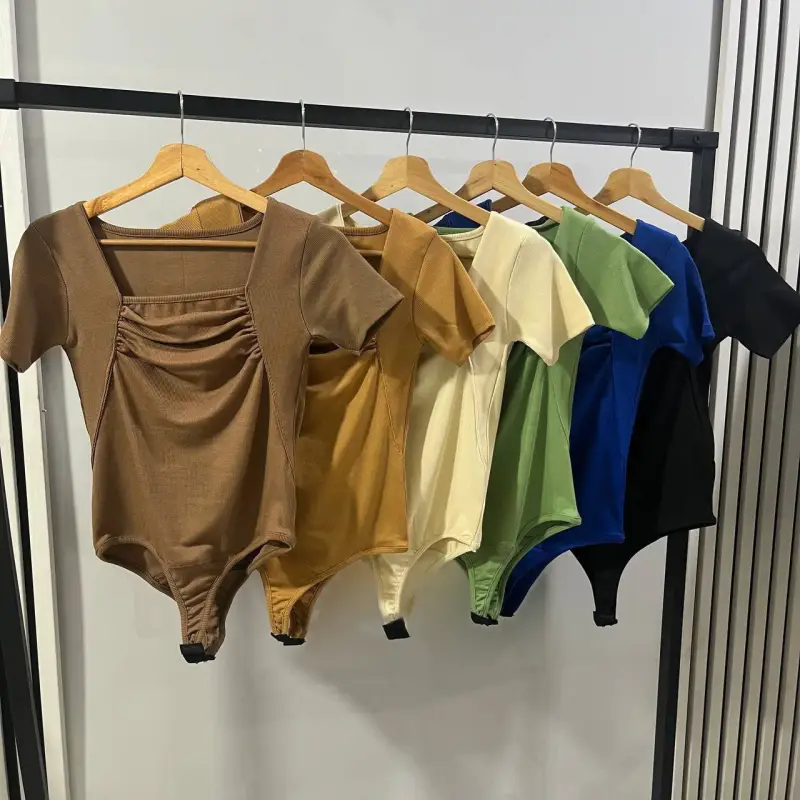 بدون موضوع
