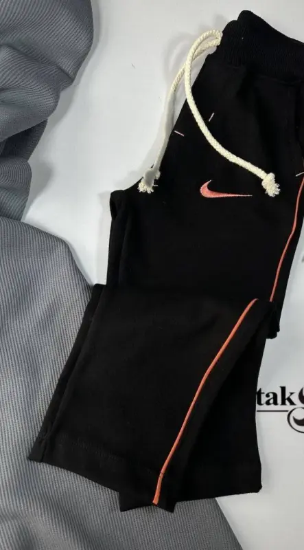 بدون موضوع