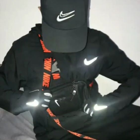 عکس نمایه