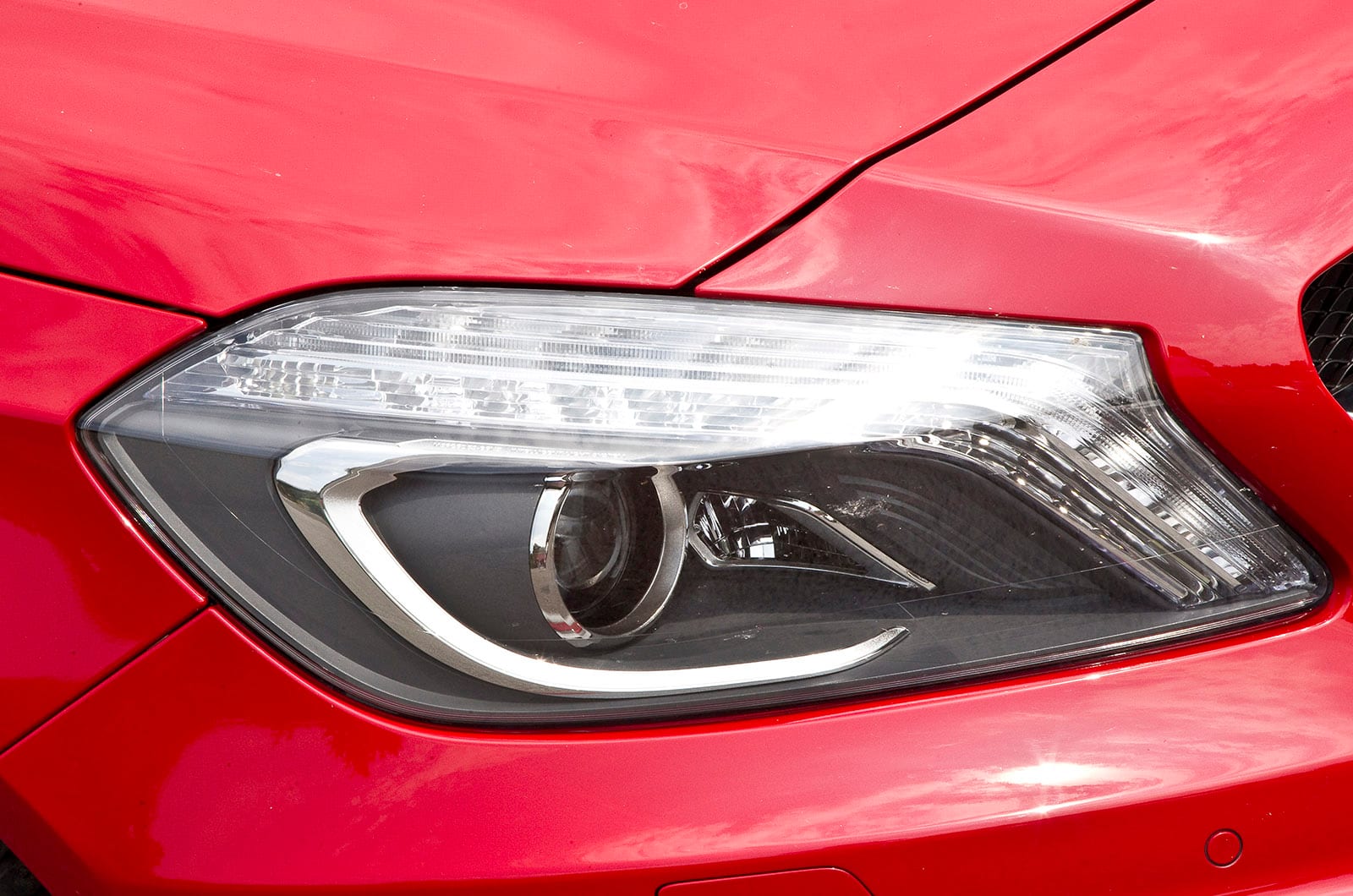 چراغ‌های زنون مرسدس AMG A45