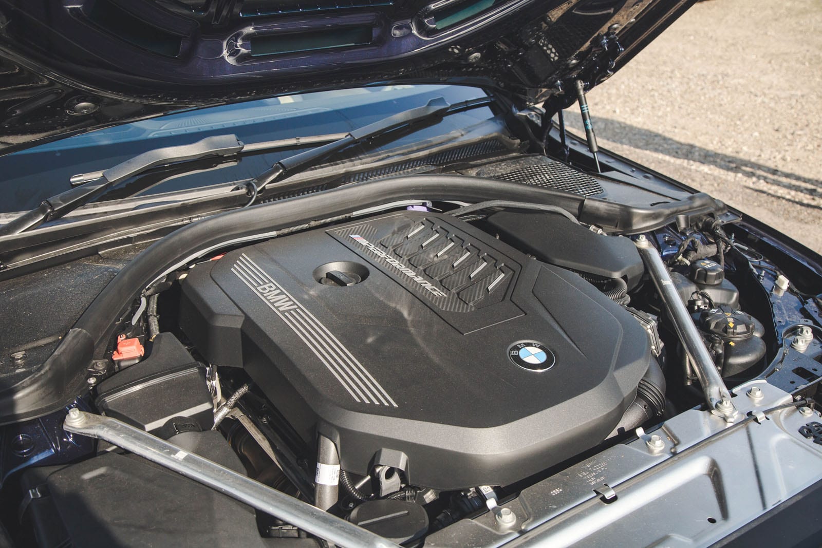 نمای موتور بی ام و M440i کانورتیبل