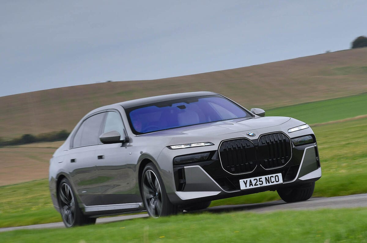 بررسی BMW سری 7 2025 - عکس 1