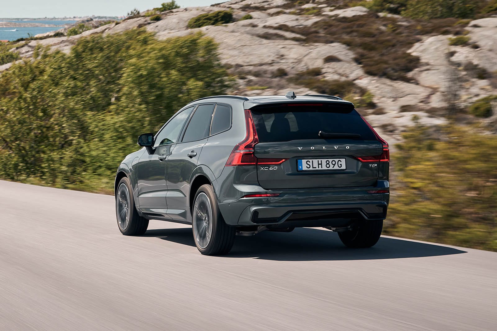 طراحی خارجی ولوو XC60 ۲۰۲۵ با جلوپنجره جدید