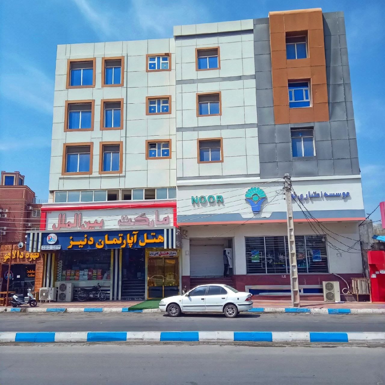 نمای خیابانی هتل آپارتمان دنیز قشم