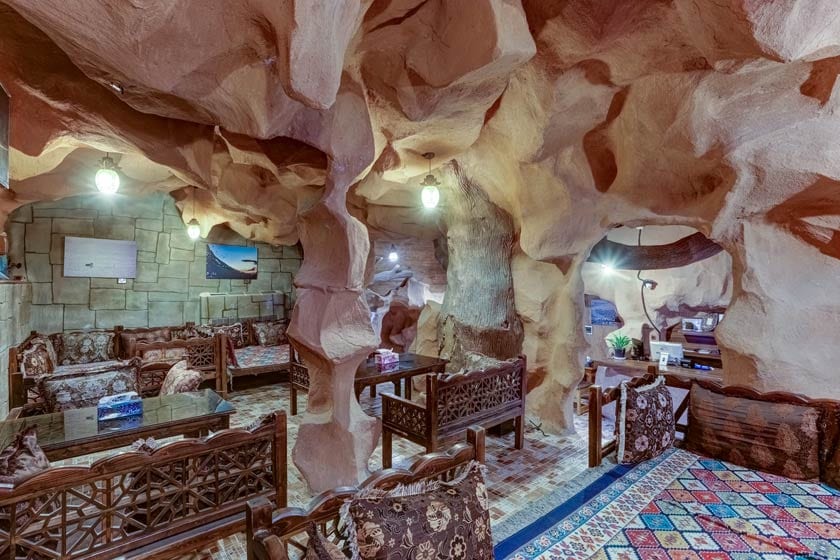 بار و پیشخوان لابی هتل مارینا ۲ قشم