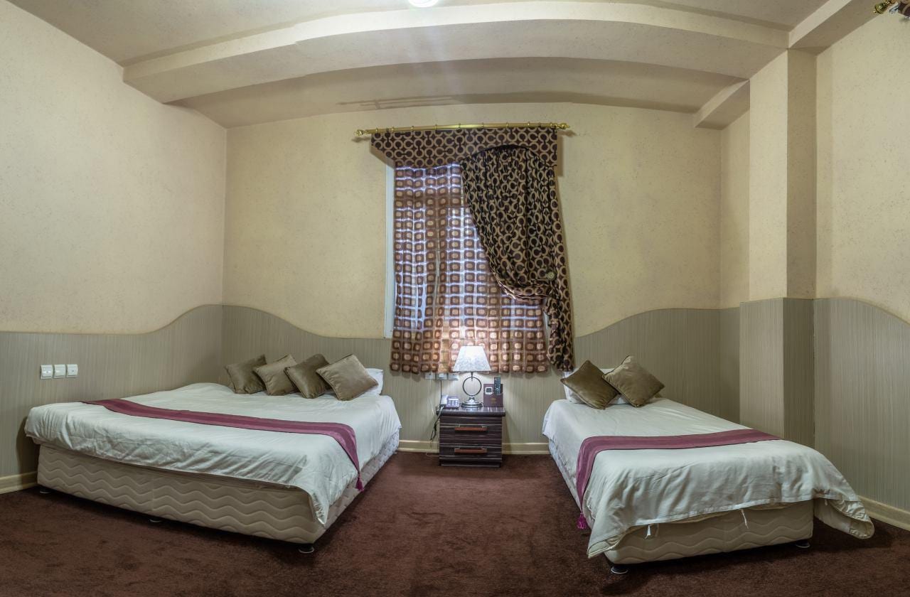 اتاق چندتخته هتل مارینا ۲ قشم
