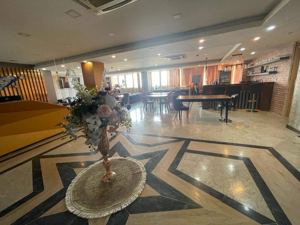 راهرو و فضای ورودی هتل سارینا قشم