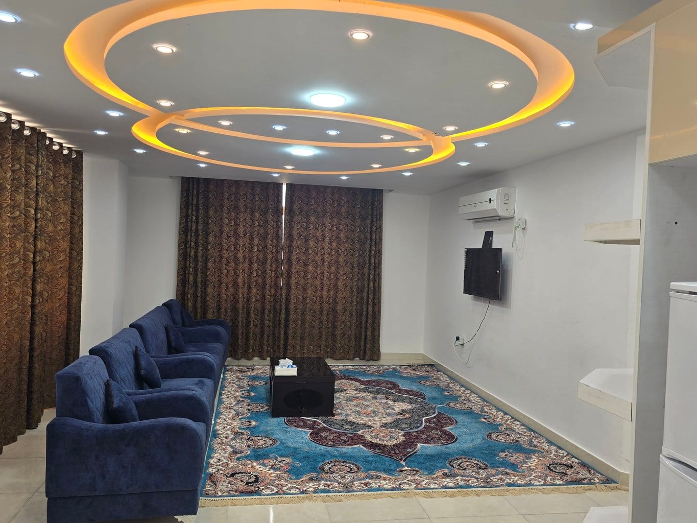 آپارتمان دوخوابه سجادی واحد ۲