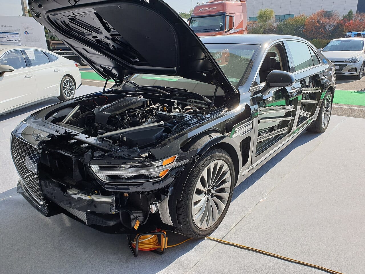 جنسیس G90