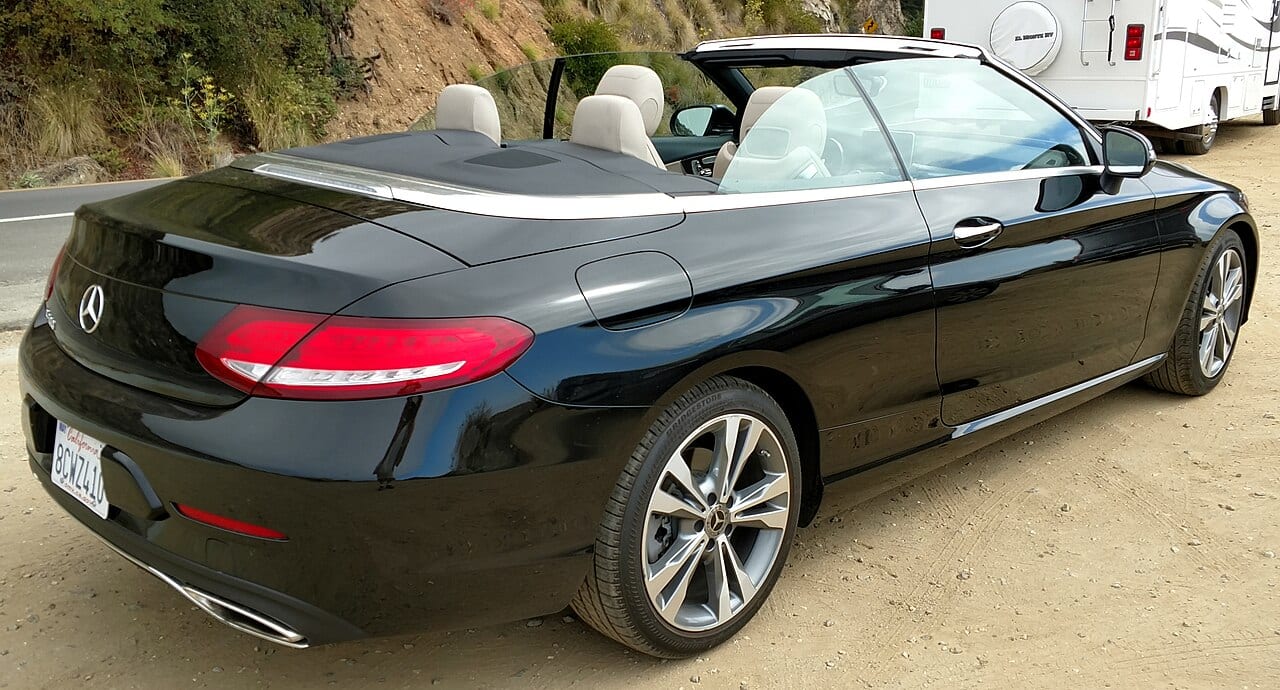 مرسدس بنز C300 کروک