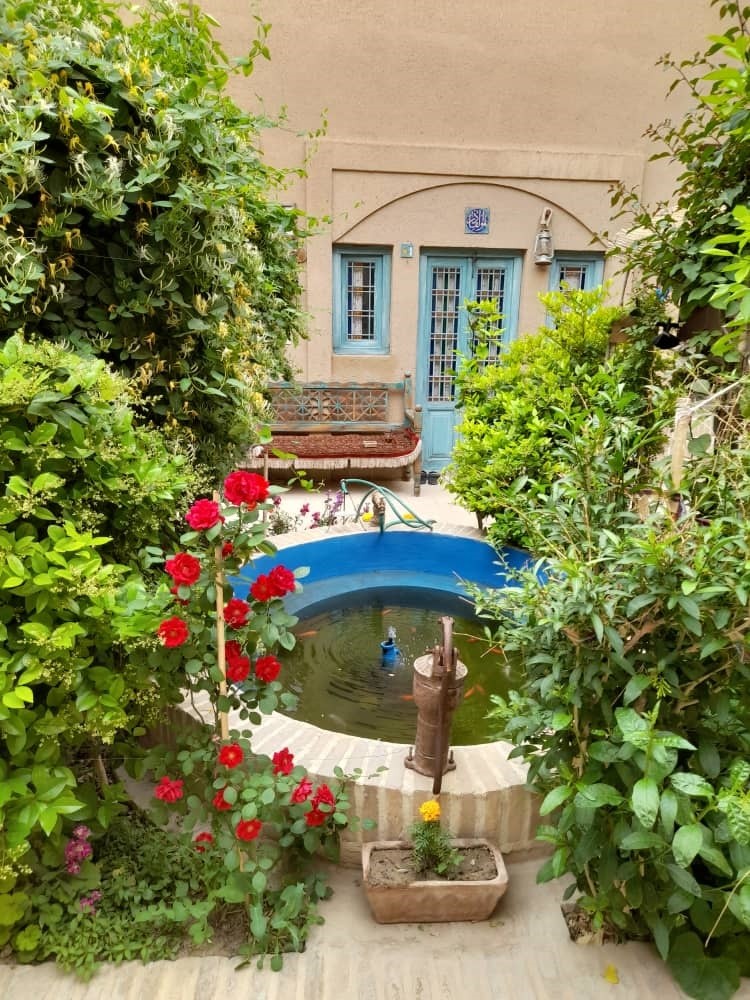 اقامتگاه بومگردی شمس تبریزی "اتاق VIP،129"