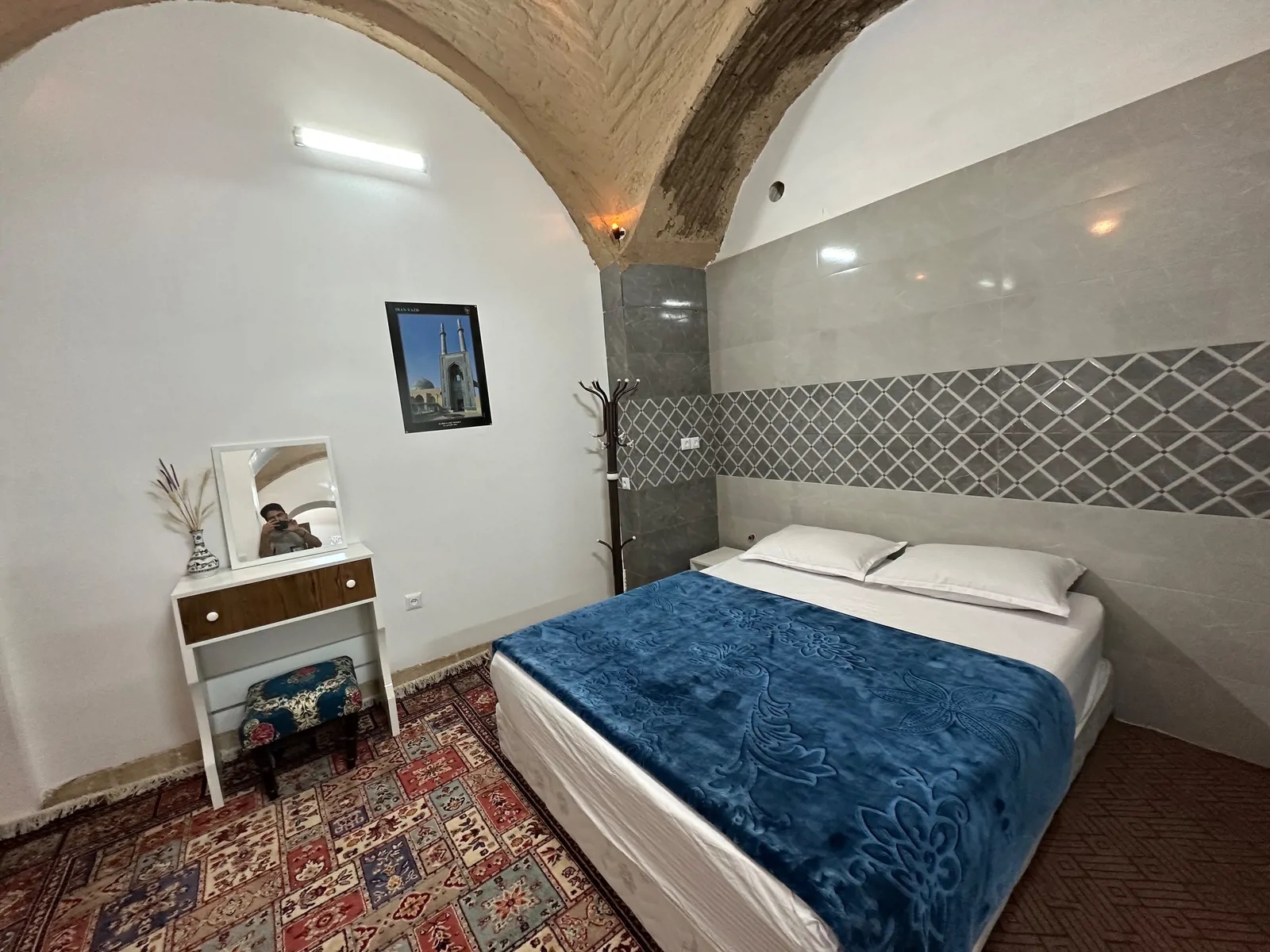 نیلوفرآبی (اتاق 3)
