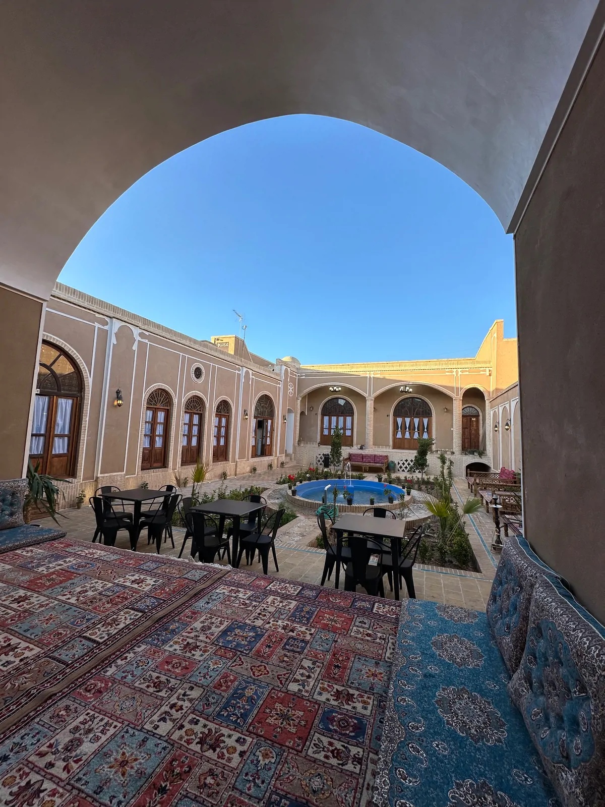 نیلوفرآبی (اتاق 3)