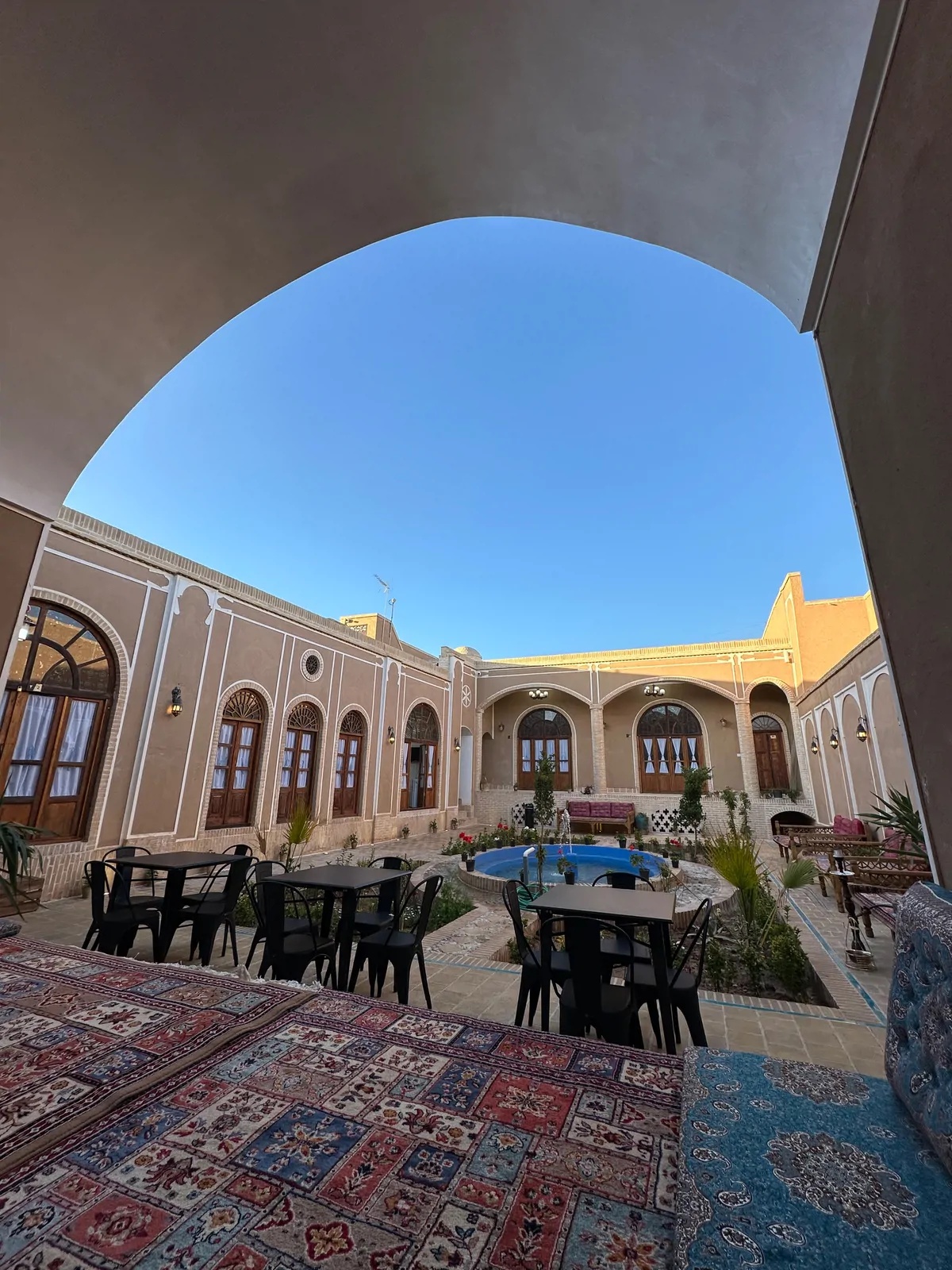 نیلوفرآبی (اتاق 3)