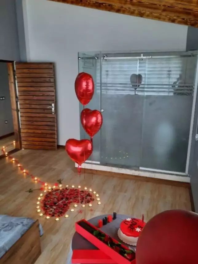 یاس با استخر آبگرم با جکوزی