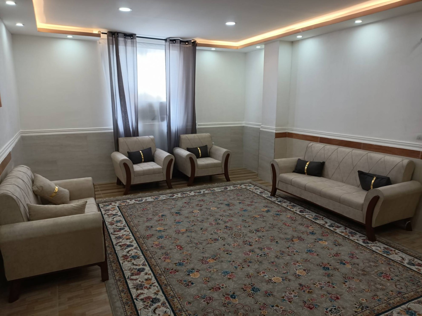 آپارتمان تک خواب در جهاد(واحد 4)