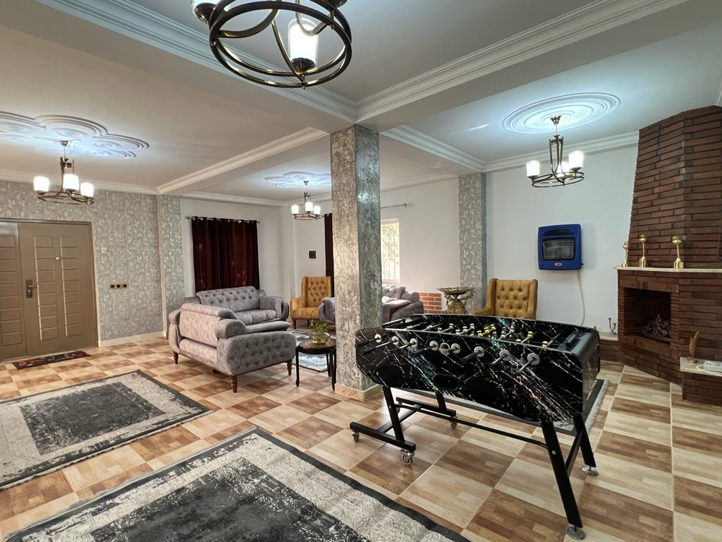 ویلای دوخوابه با استخر آبگرم ۲