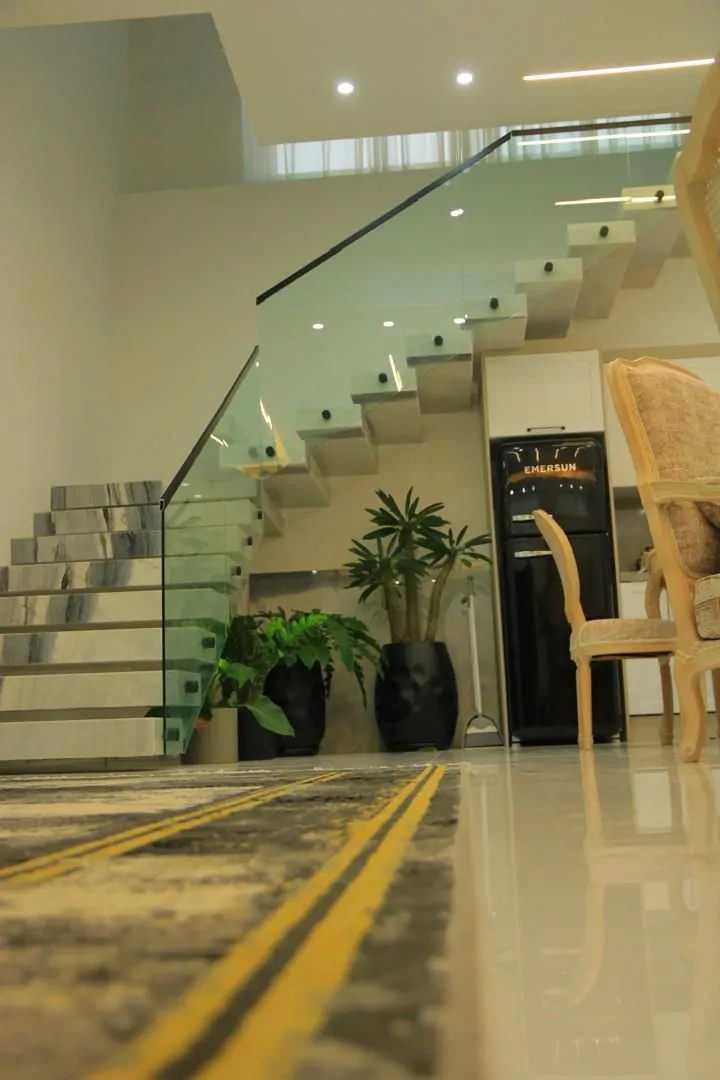 استخردار آبگرم آریایی