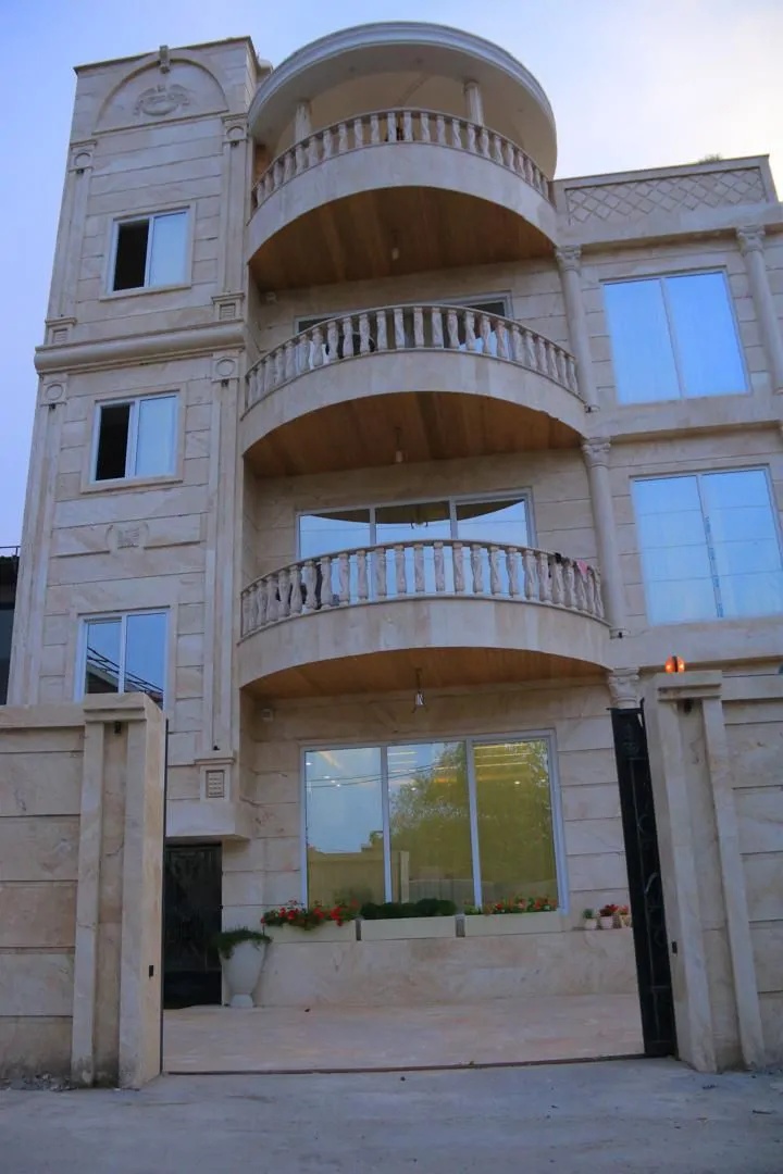استخردار آبگرم آریایی
