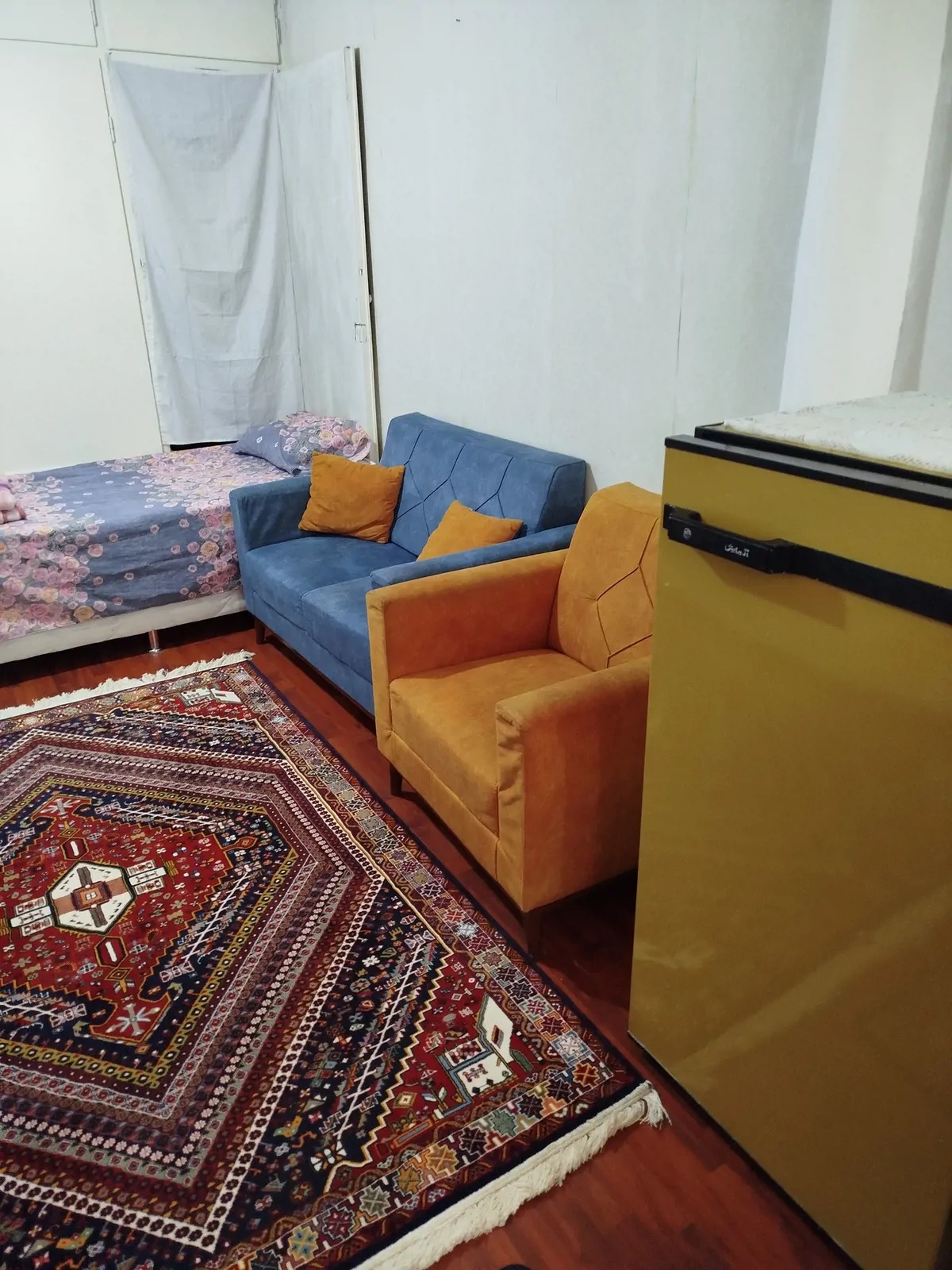 مبله تابان (24 متری)