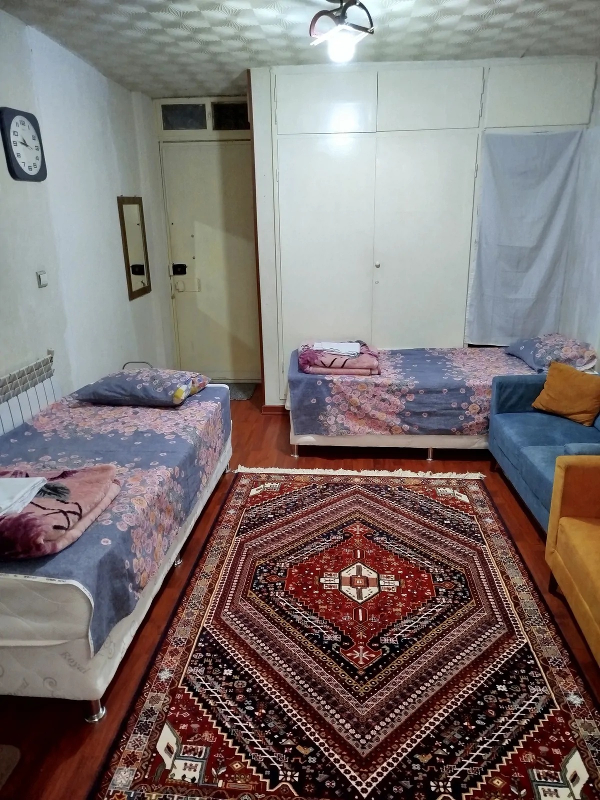 مبله تابان (24 متری)
