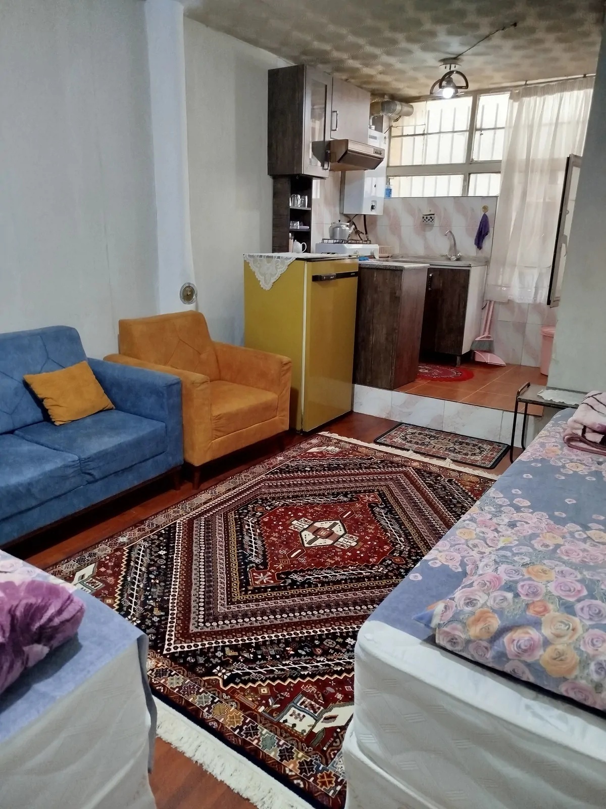 مبله تابان (24 متری)