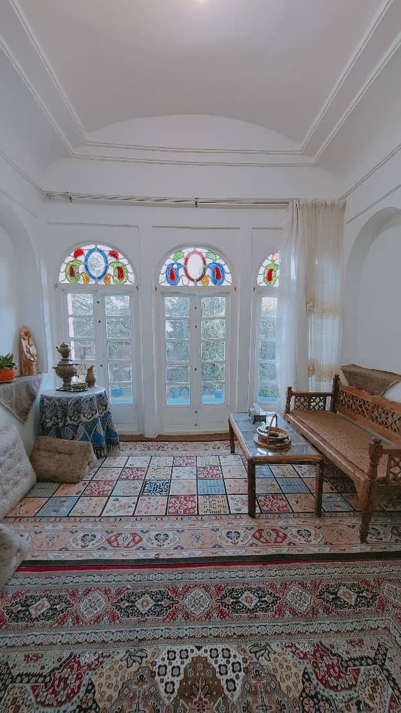 اجاره بوم گردی عمارت بانو - واحد سه دری یزد