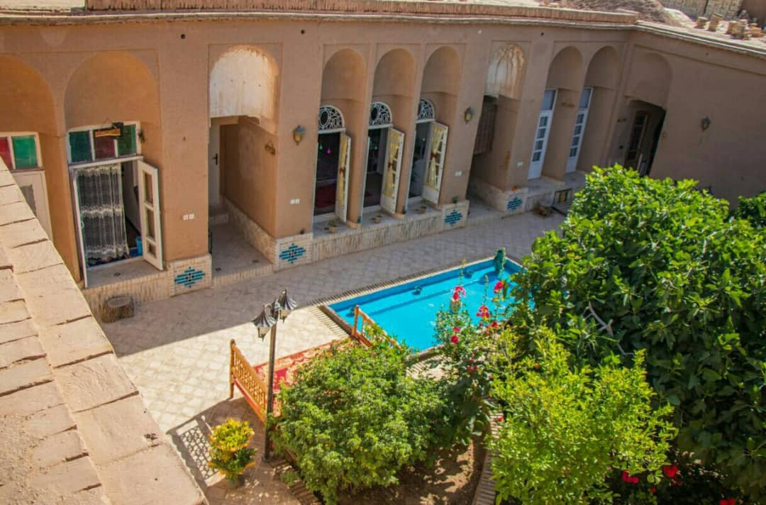 اجاره بوم گردی عمارت بانو - واحد سه دری یزد