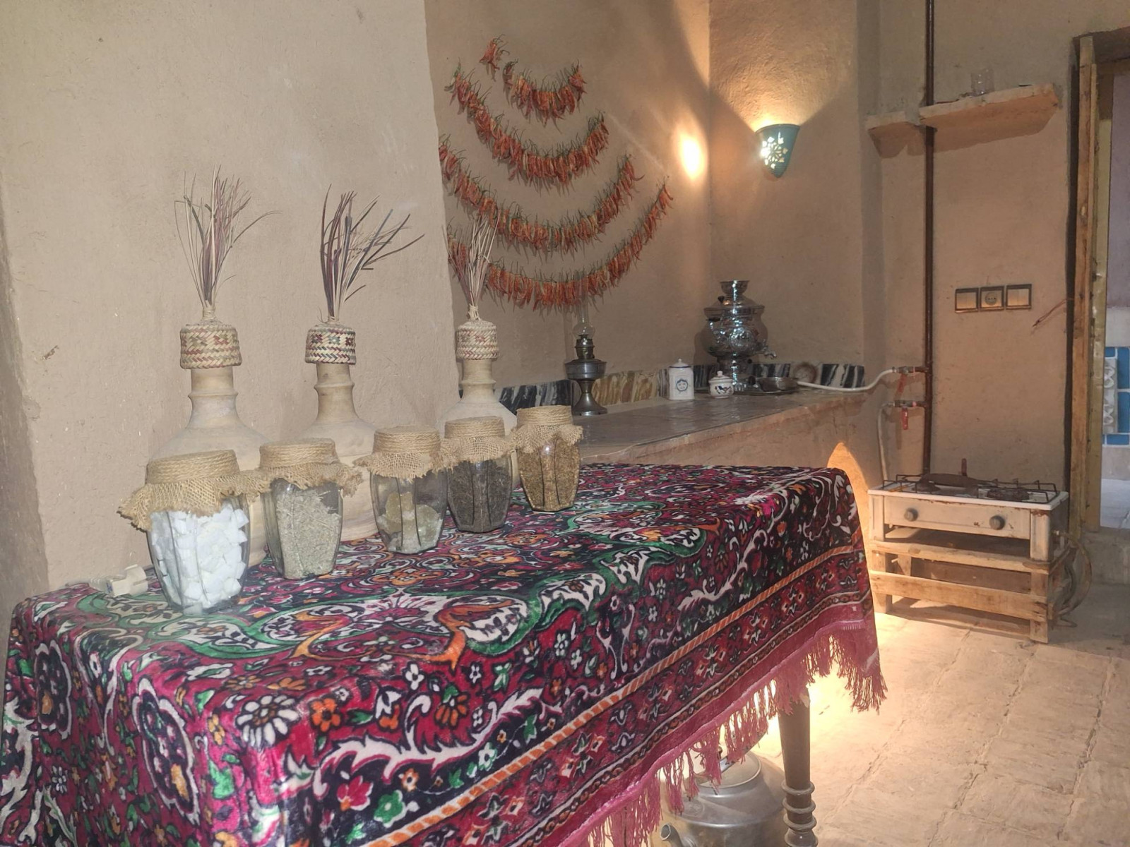 اجاره بوم گردی عمارت بانو - واحد سه دری یزد