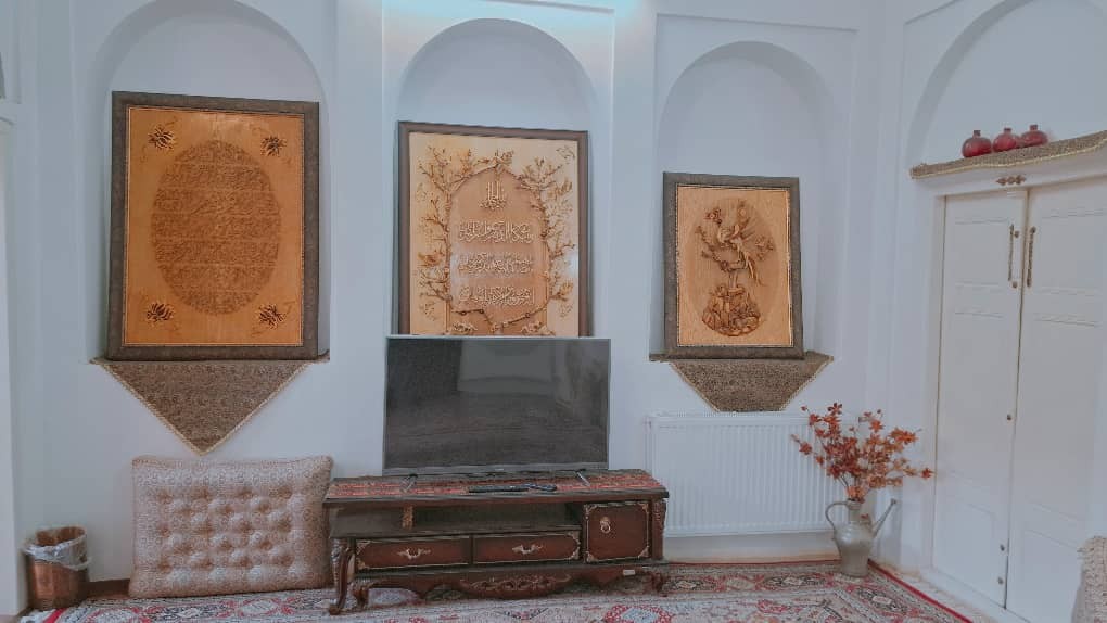 اجاره بوم گردی عمارت بانو - واحد سه دری یزد