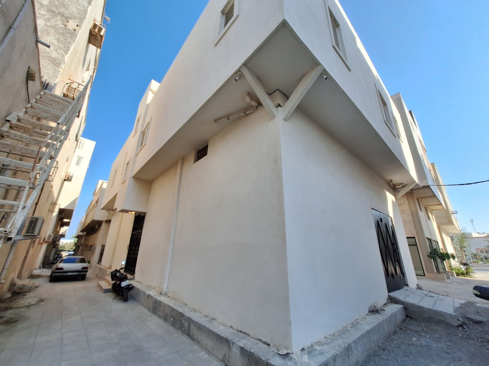 آپارتمان نخل زرین واحد ۲