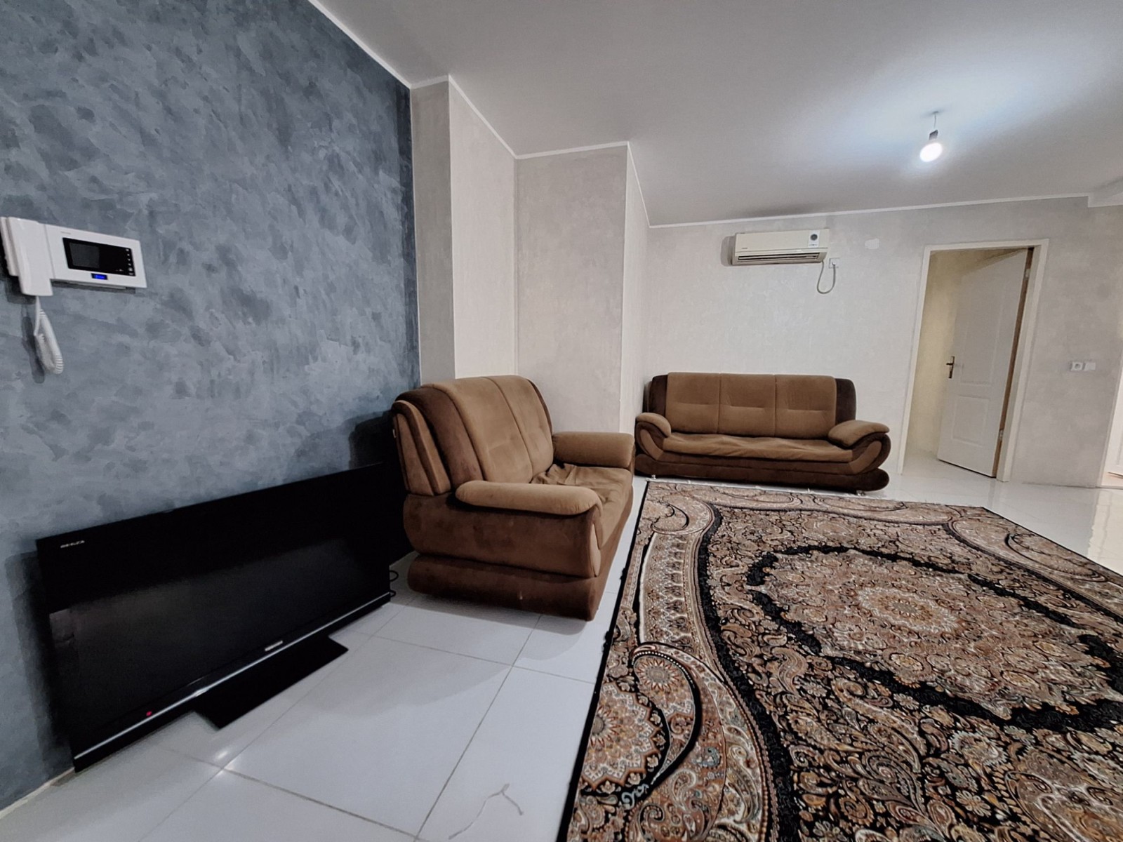 آپارتمان نخل زرین واحد ۲