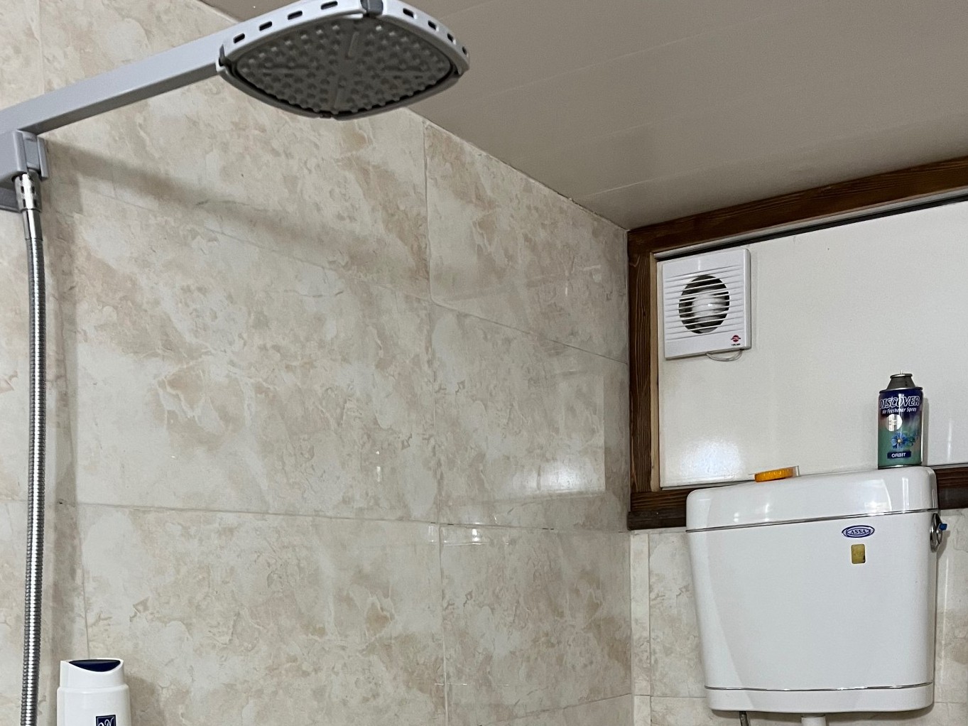 سوئیت کوهستانی در "مرزن آباد"